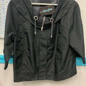 DESIGNER BLacK RaIN CUT
OFF PULL OvER